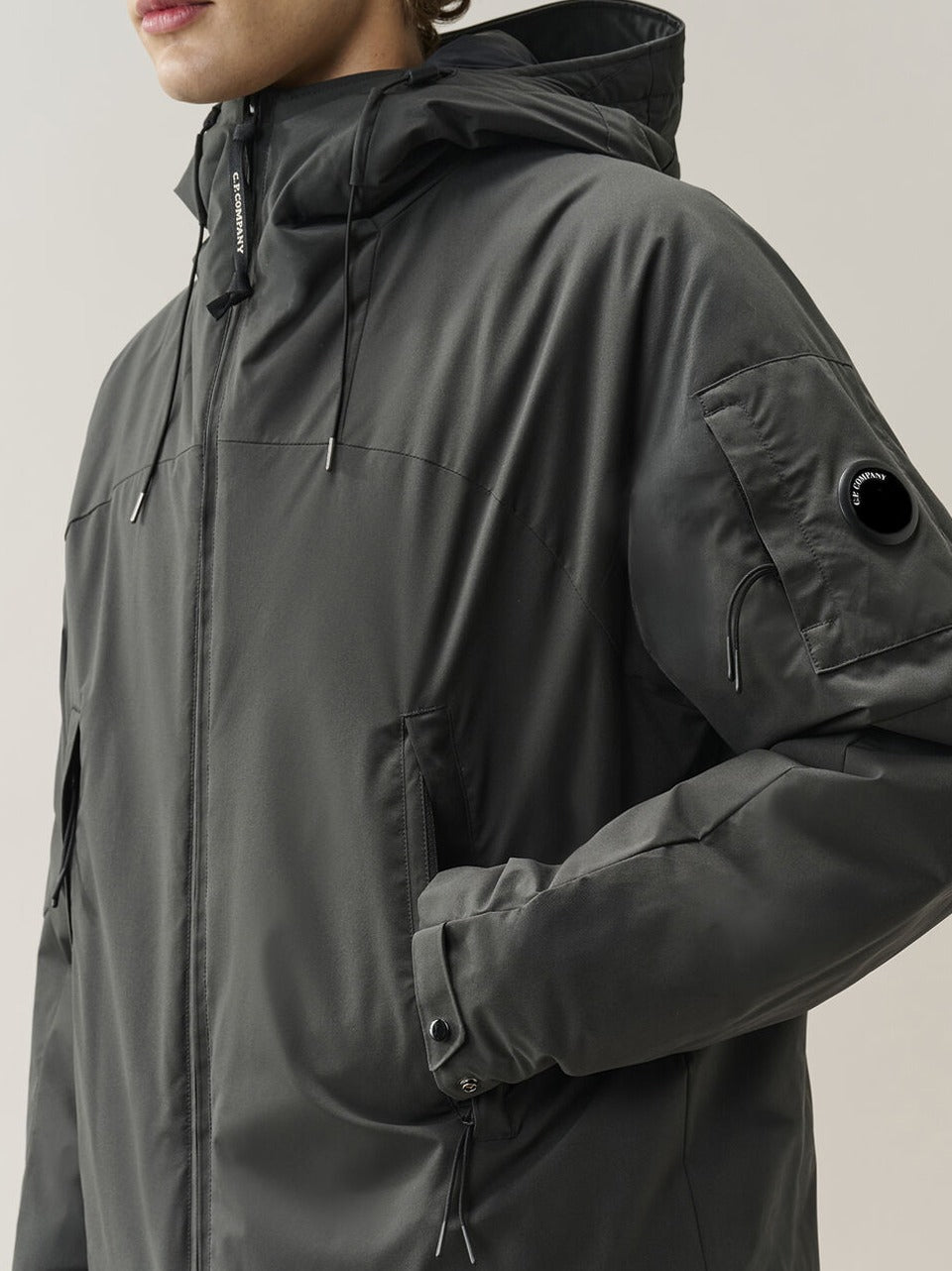  OW008A 110264A 985 C.P COMPANY 