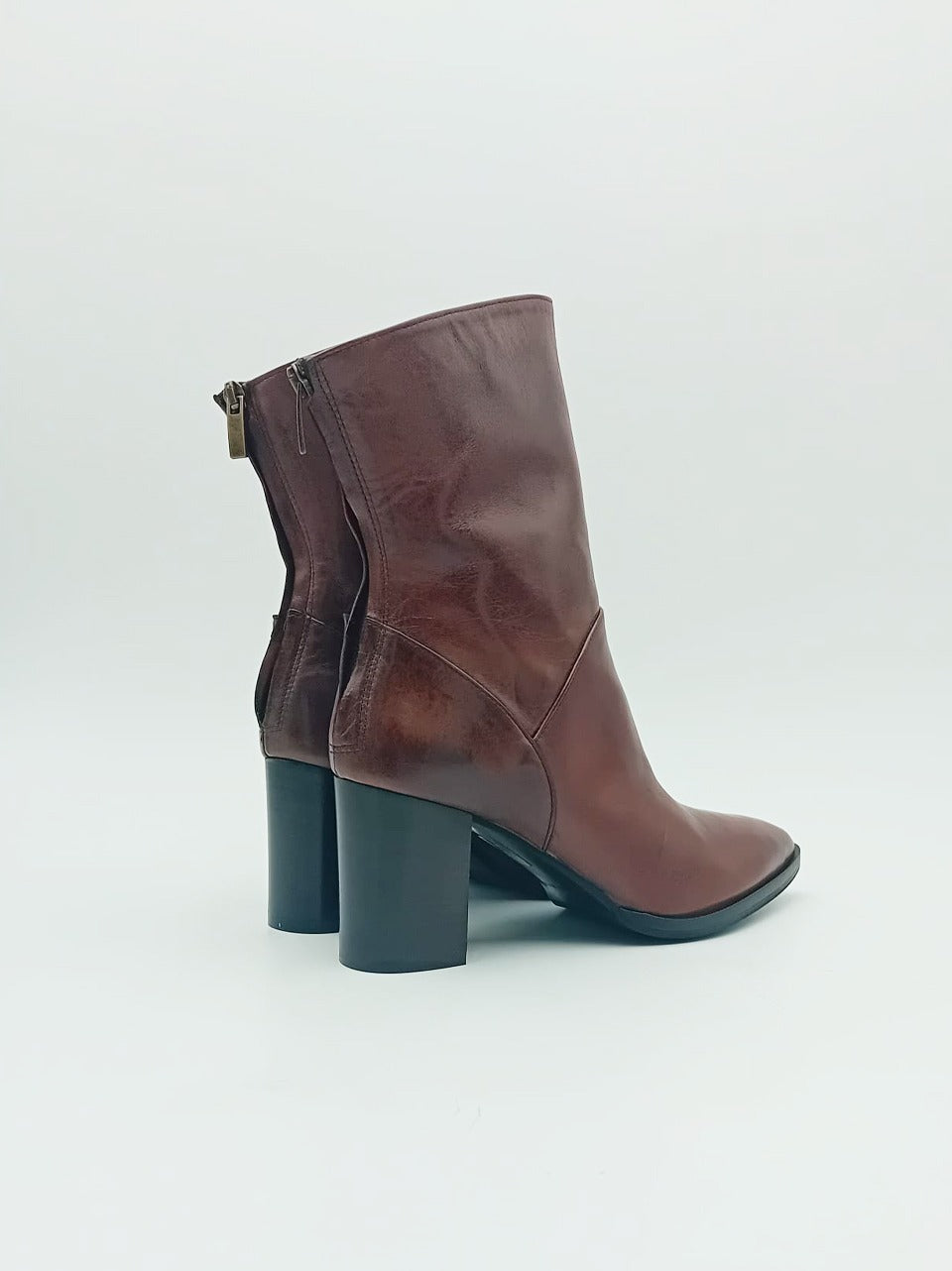 stivaletto con zip posteriore  tacco h 70 mm 7038\5 DALLASBROWN malu' 