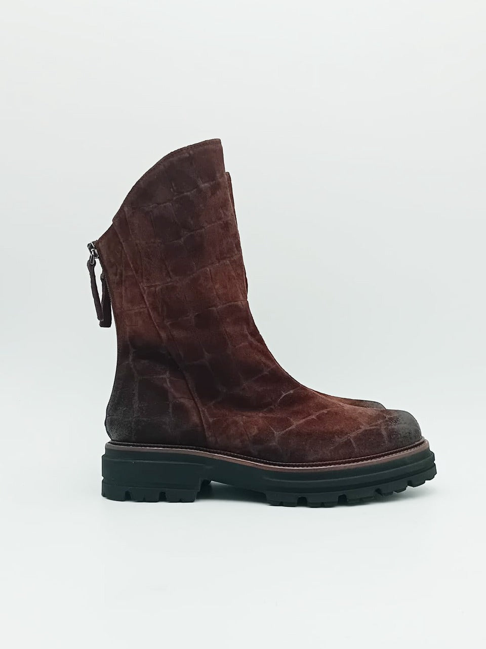 stivaletto suola track con zip posteriore B258 CROCSTESTA DI MORO MAT:20 