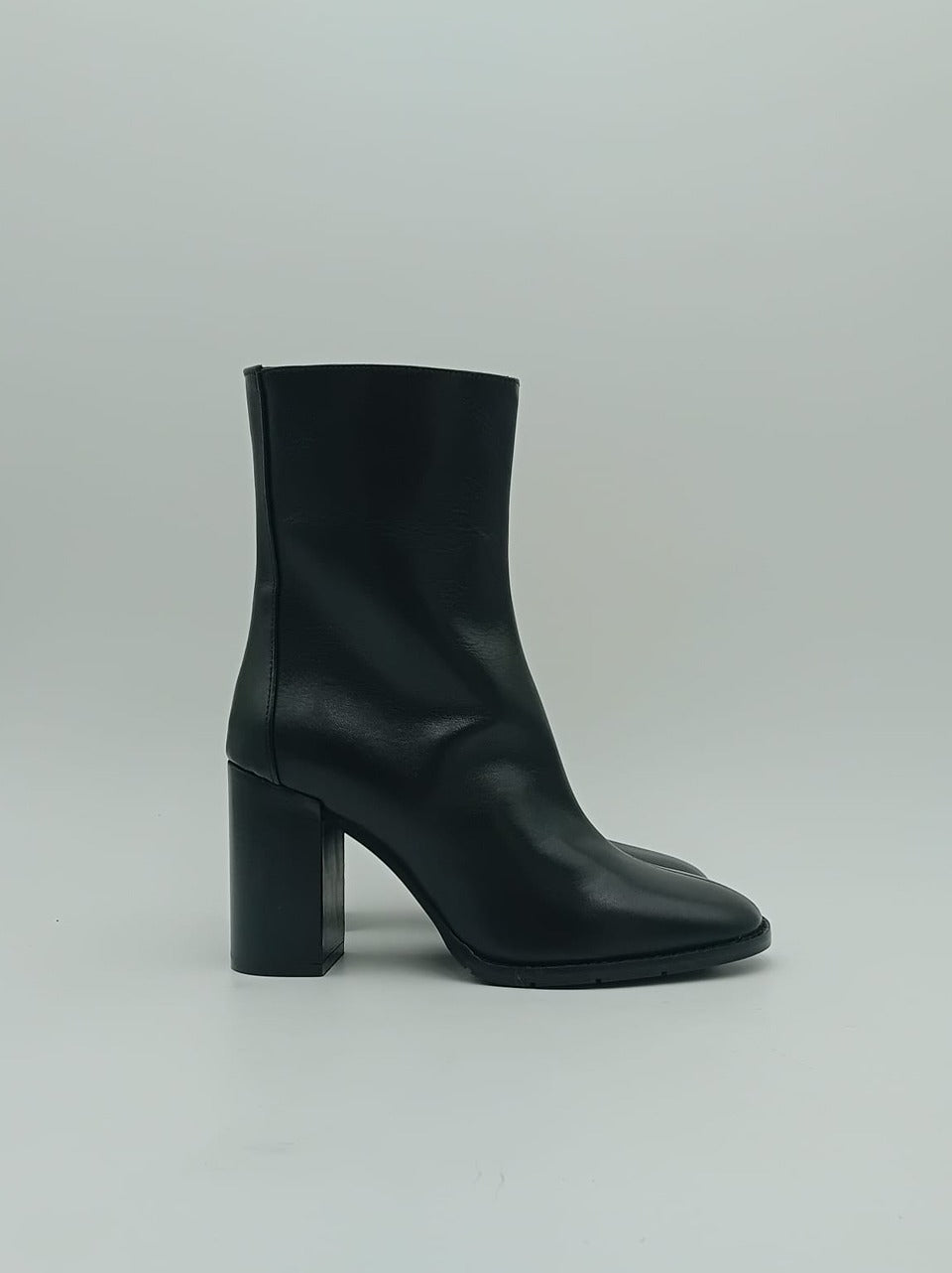 stuvaletto con zip  tacco h 80mm M560 NERO MATTEO PITTI 