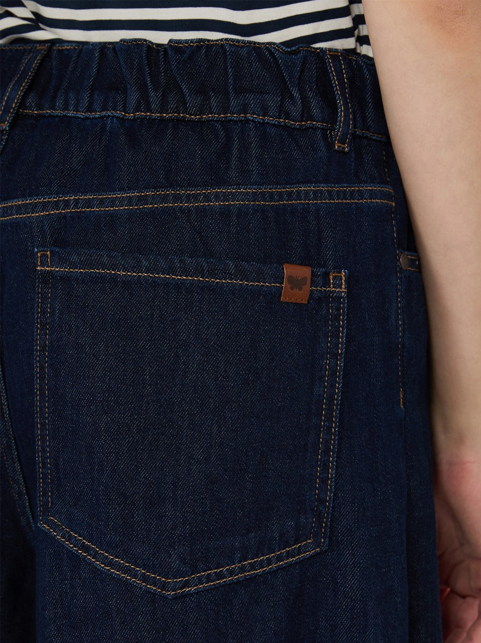 jeans over ZATTERA 001 WEEKEND  Max Mara 