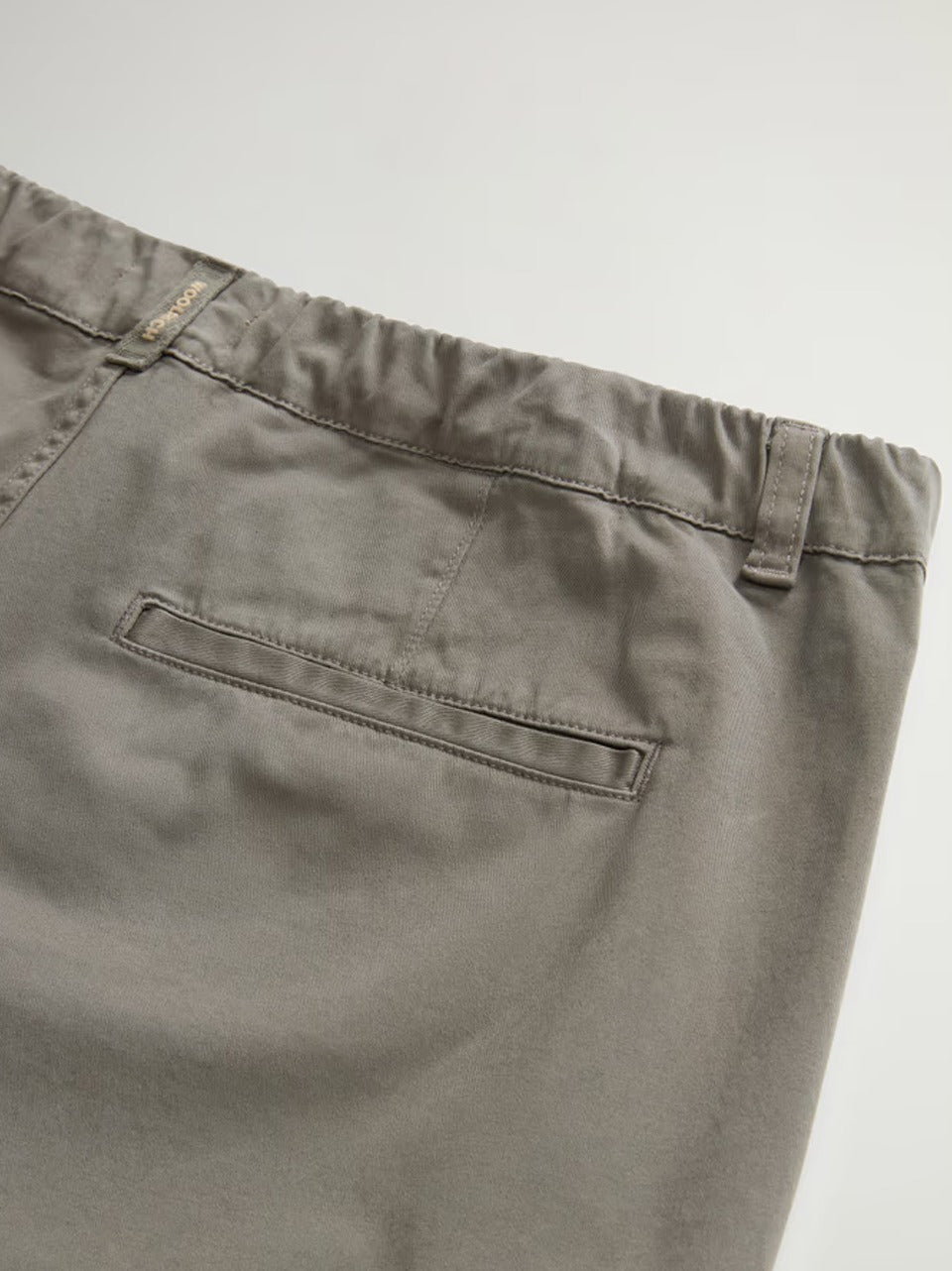bermuda cargo SH2001UT5262 OLIVE WOOLRICH 