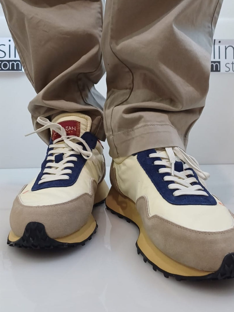 sneakers runnig