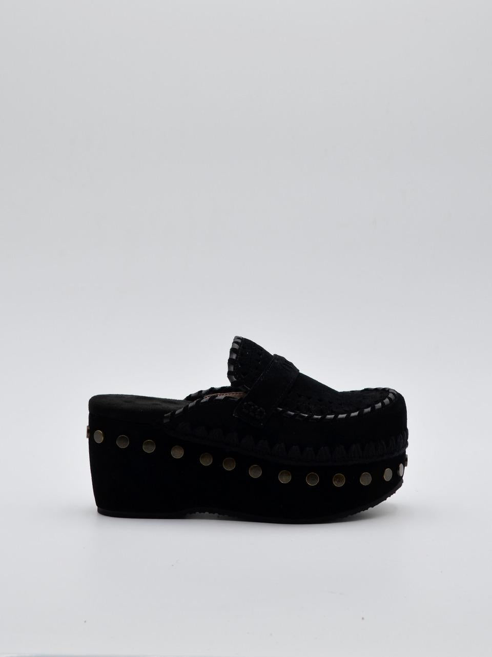 sabot con infilature 611004A NERO MOU 