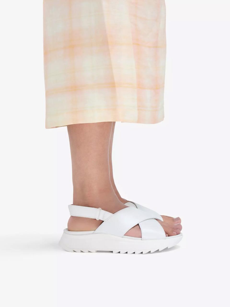 sandalo con suola sneakers DAS LITE WHIS WHITE Clarks 