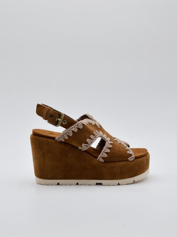 sandalo montante  con infilature 711002A COGNAC MOU 