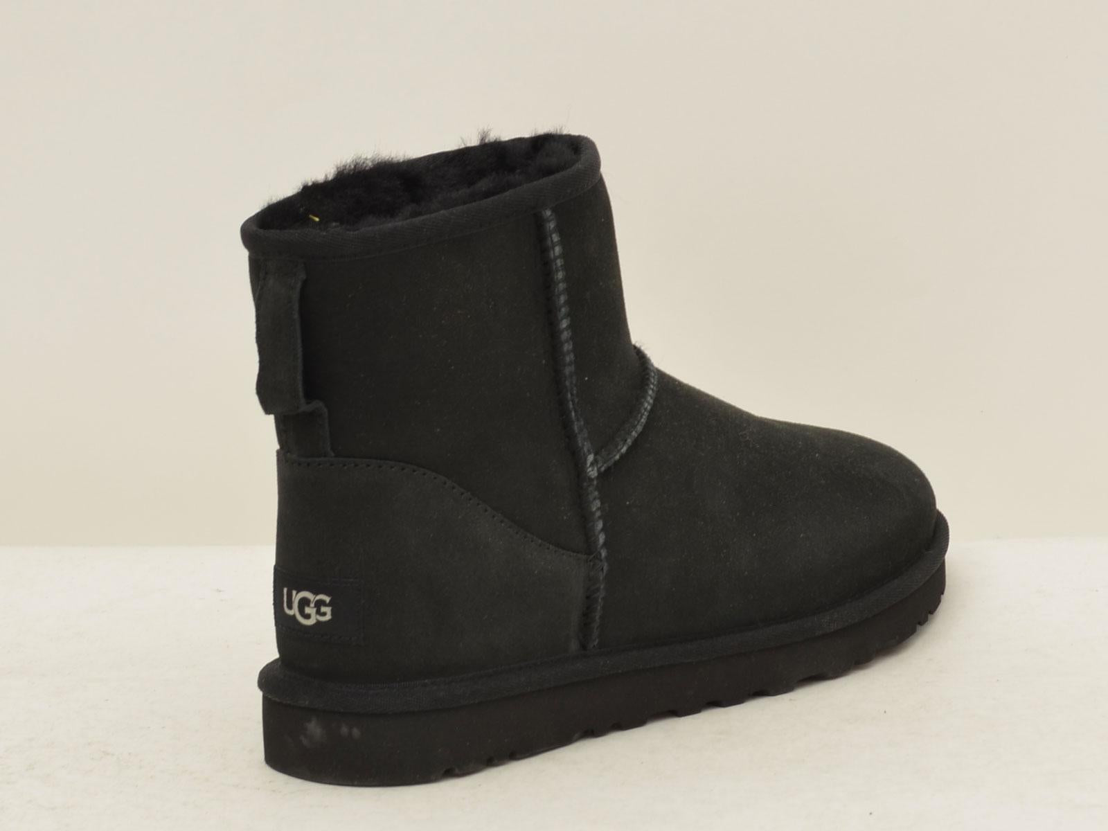  UGMCLMBK1002072M BLACK Ugg 
