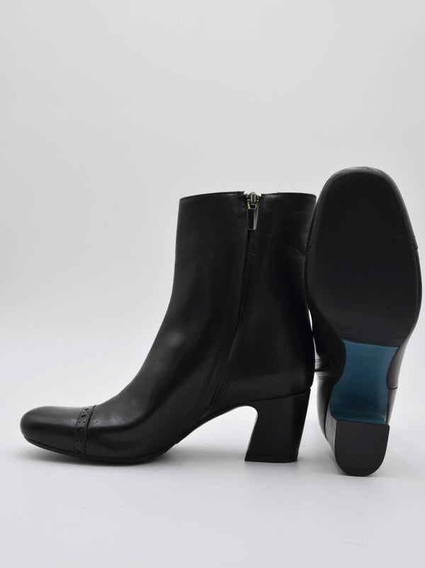 stivaletto tacco h 60mm MIRELLA NERO DELAIA 