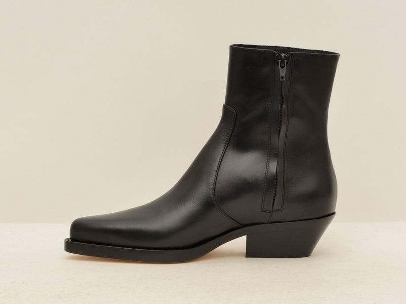  9677 NERO ANNA F 