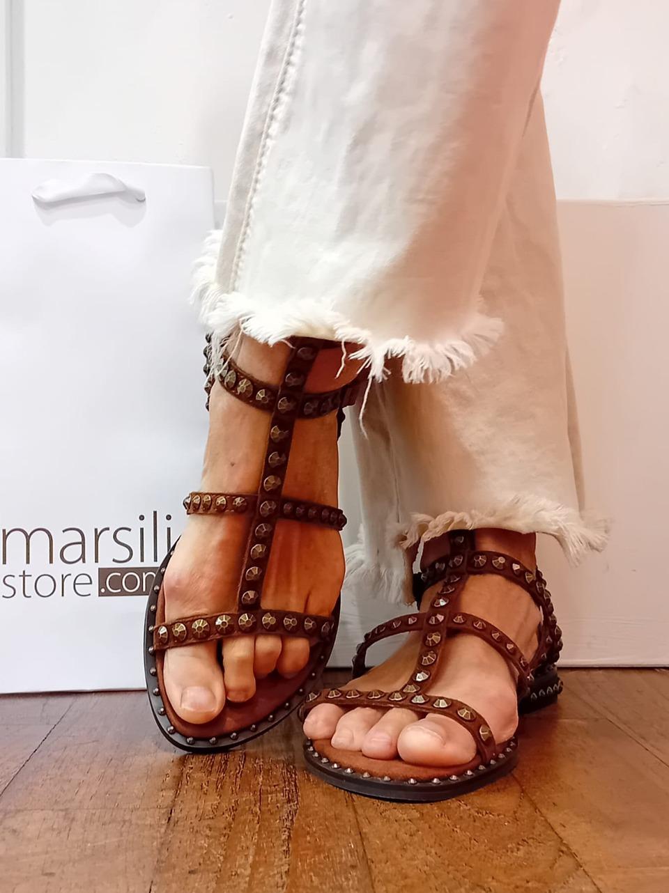 sandalo flat precious con borchie PRECIOUS. TAGIN ASH 
