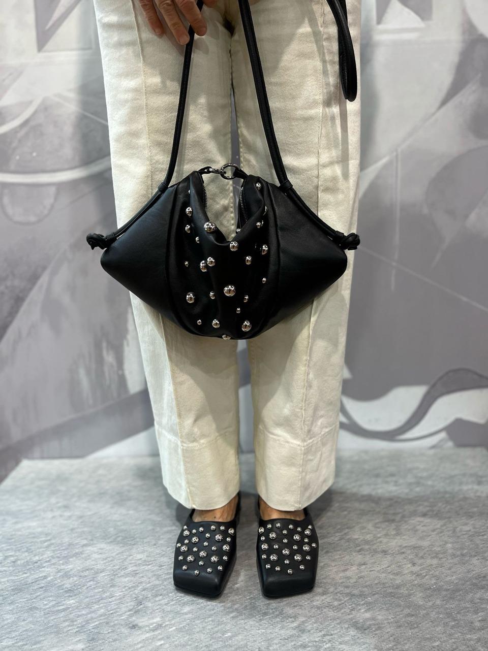  1G3560DG34G200 BLACK VIC MATIE' 