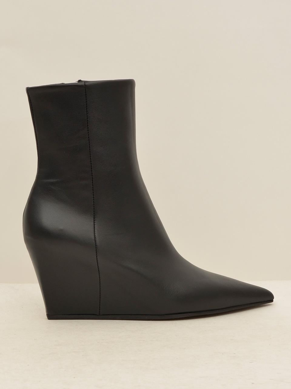 stivaletto sfilato con zeppa 1F25500-F16F010101 NERO VIC MATIE' 