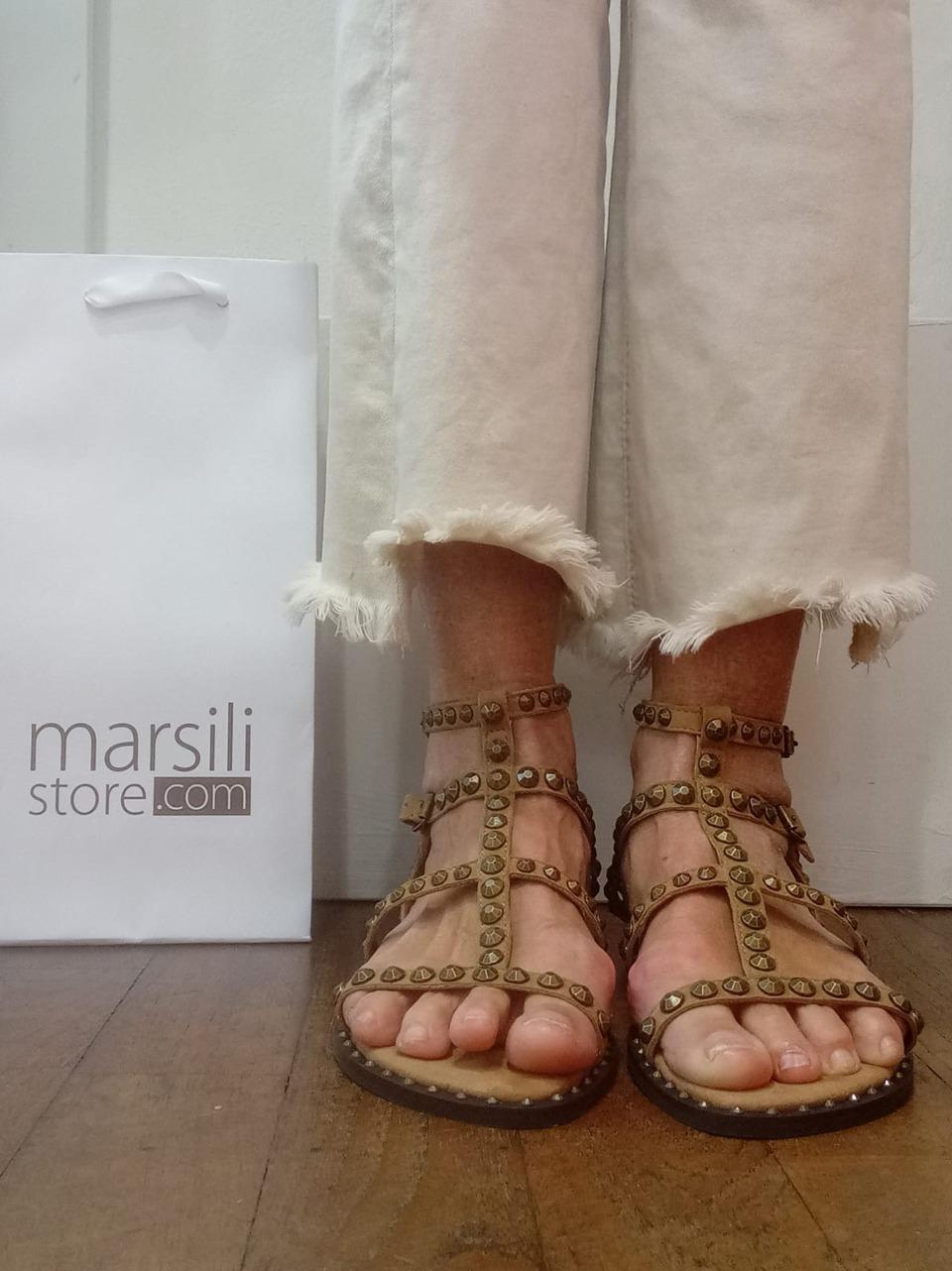 sandalo flat precious con borchie PRECIOUS. MOCCA MOU ASH 