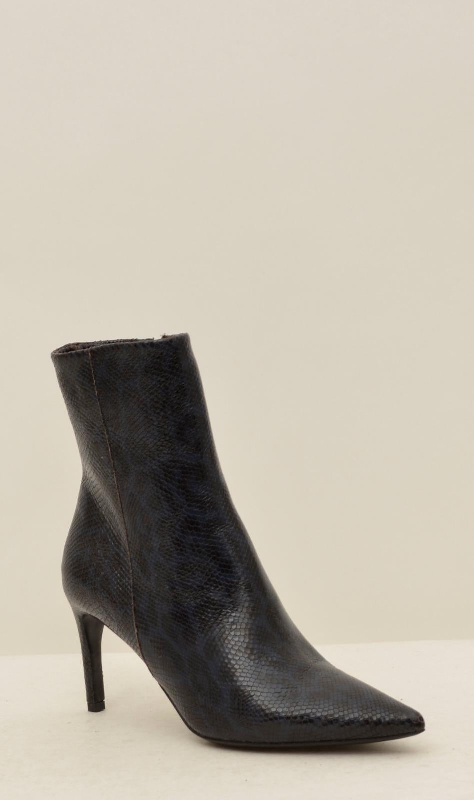  11421 NERO DEL CARLO 