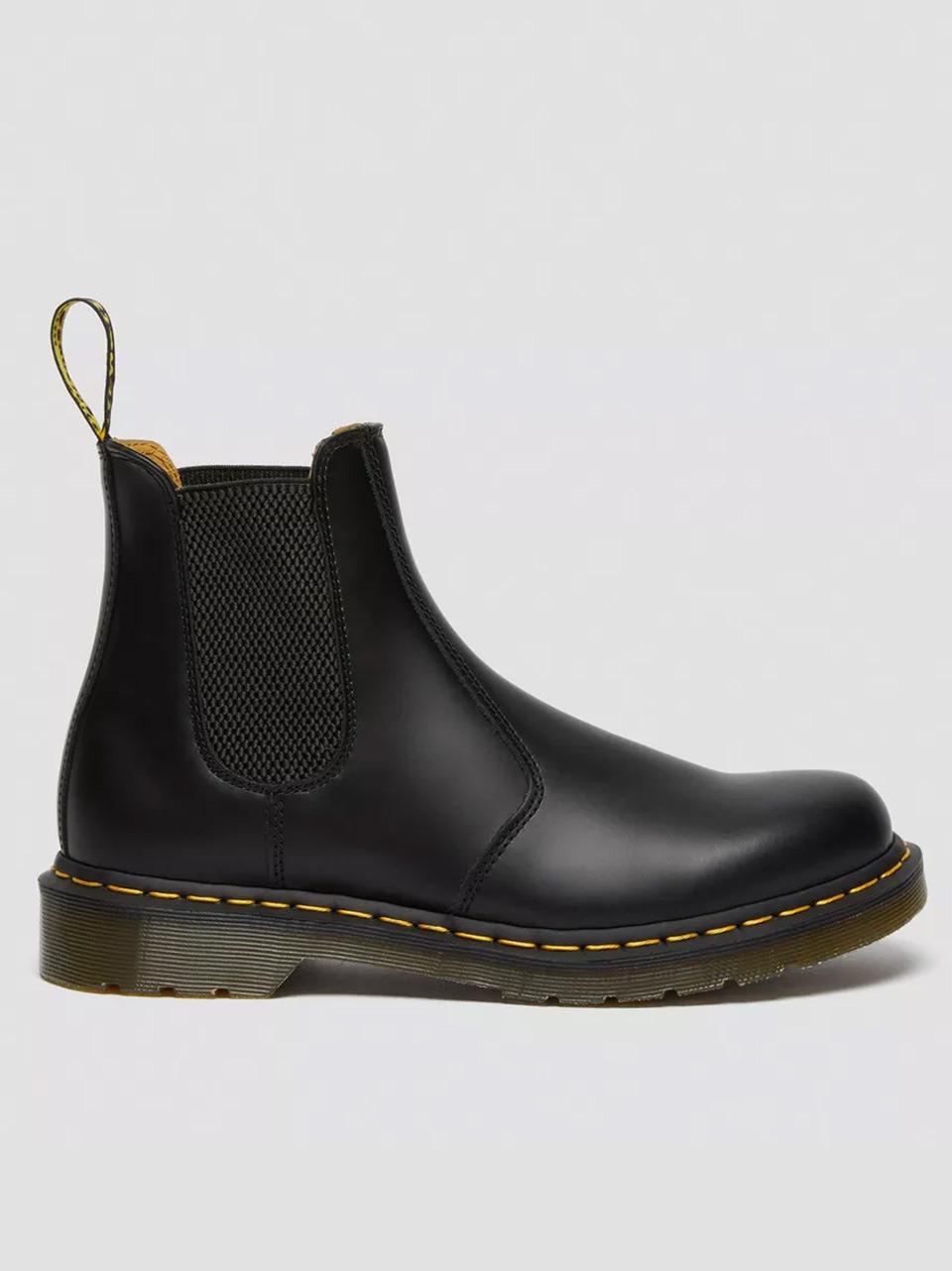 2976 ys beatles cucitura gialla smooth 2976YS22227001 BLACK Dr Martens 