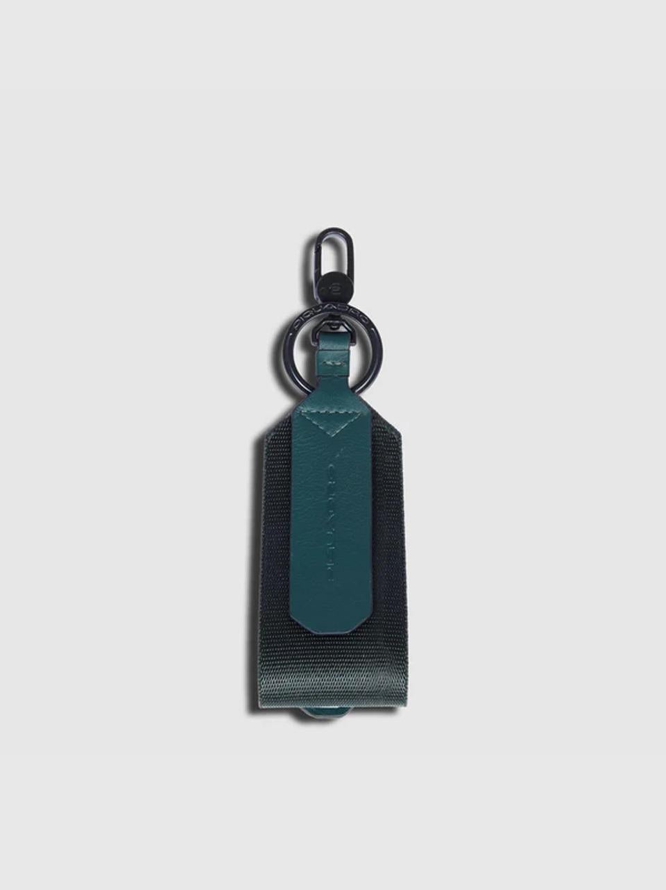 portachiavi con anello  nylon pelle vegana AC6708S137 VERDE PIQUADRO 