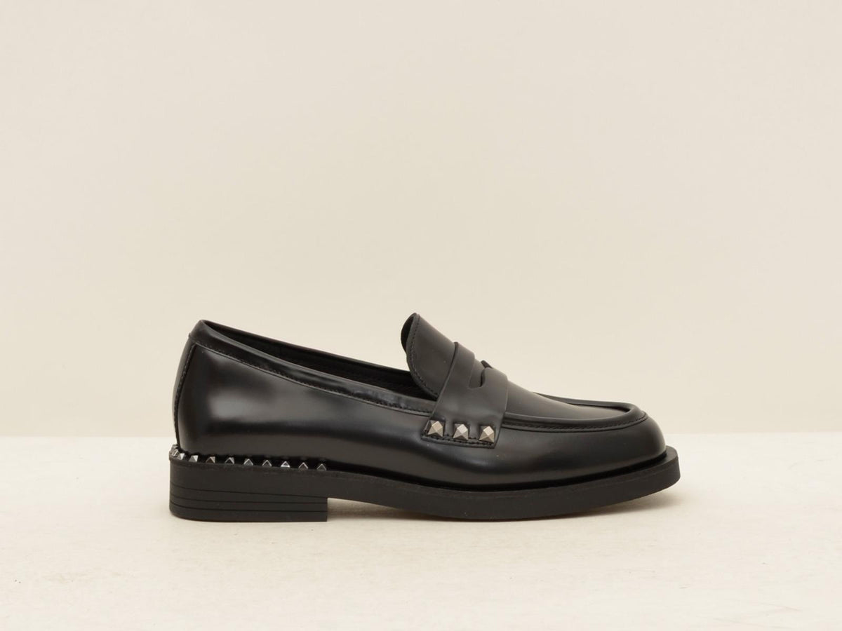  WHISPER STUD BLK ASH 