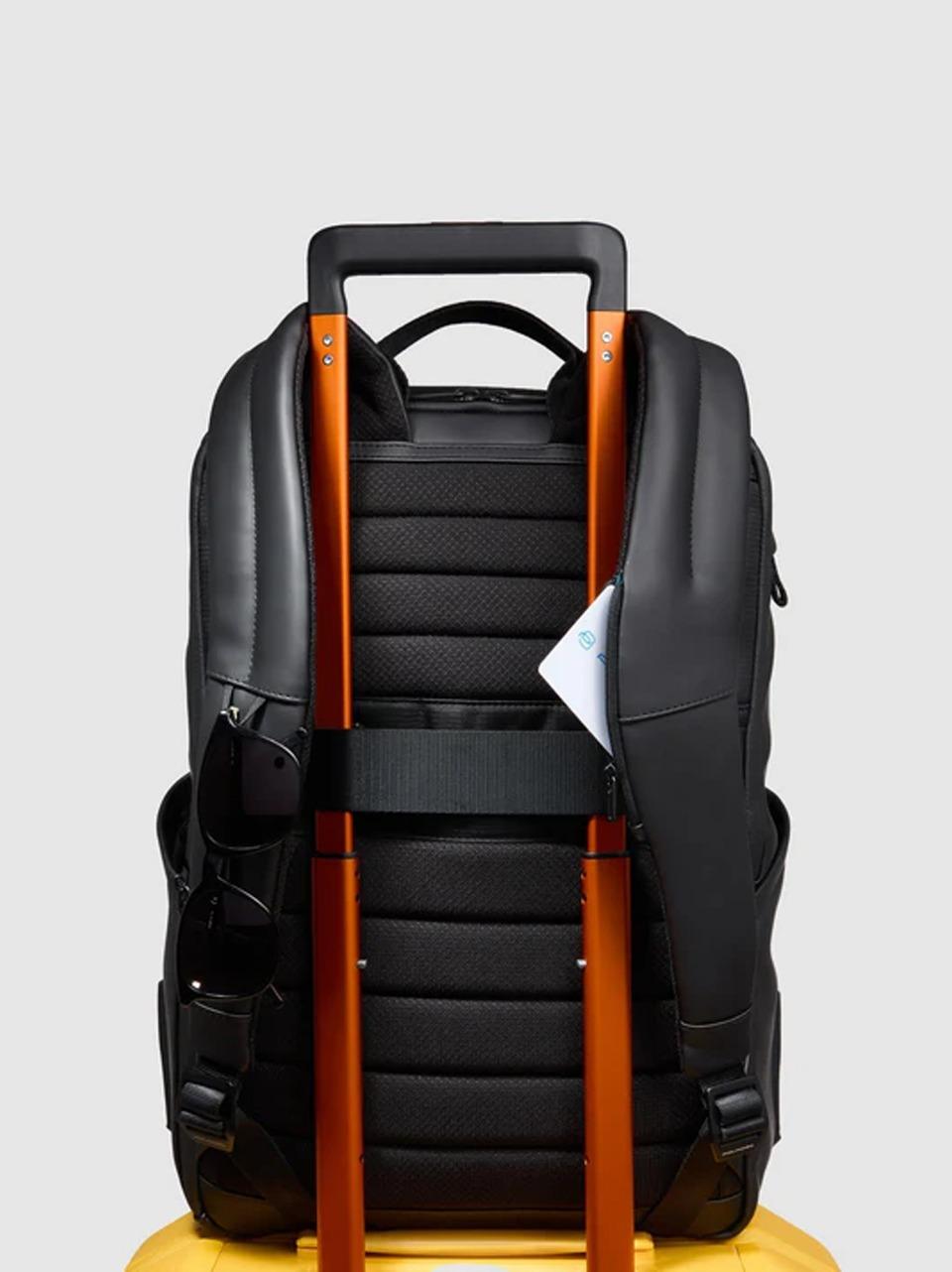 zaino 15,6'' gomma CA6465C2OW NERO PIQUADRO 