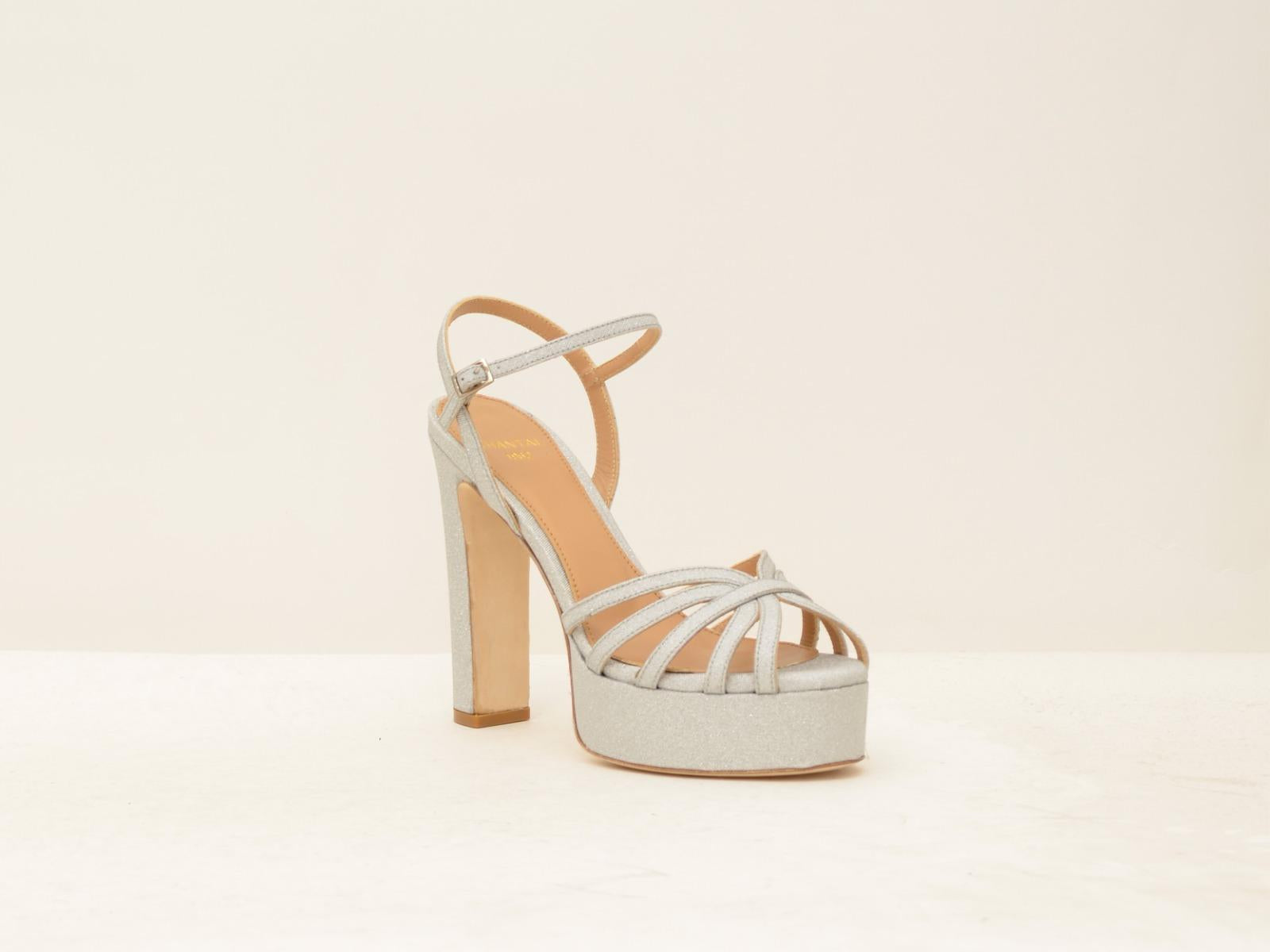  2002 ARGENTO CHANTAL 