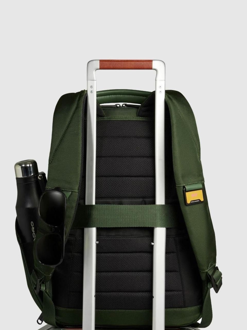 zaino 15,6'' tessuto riciclato e pelle CA6928S143BM VERDE PIQUADRO 